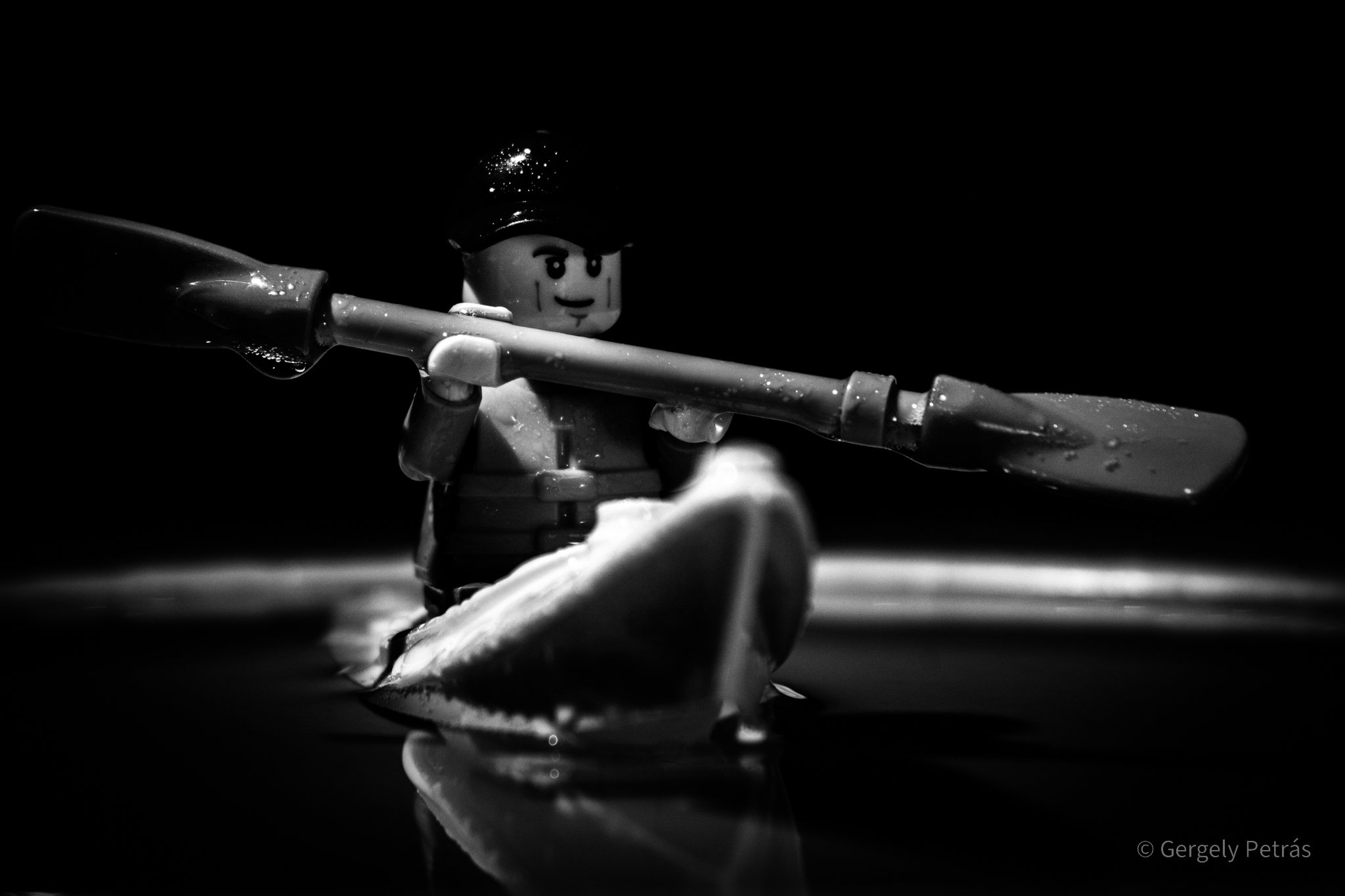 Lego kajakos viharban, Petrás Gergely profi sportfotós, PetrasFoto sportfotózás. Kajak-kenu és egyéb vízi sportok fotózása